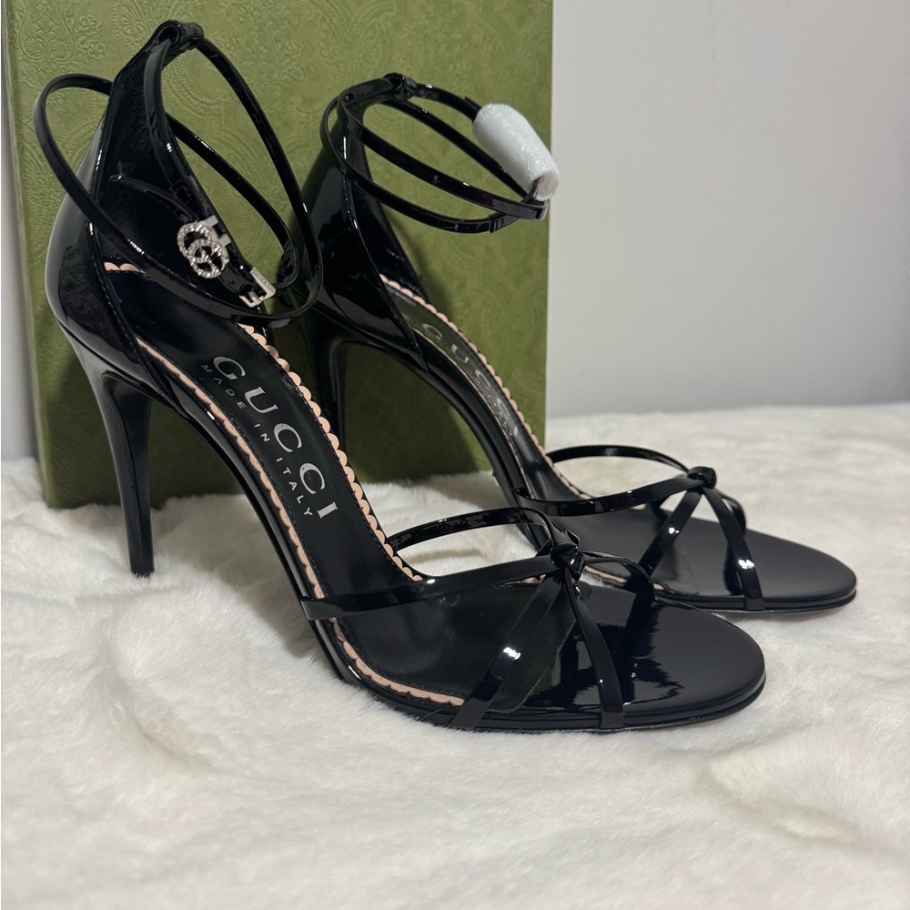 Gucci Women's Patent Leather Black Heels - Picture 3 of 7